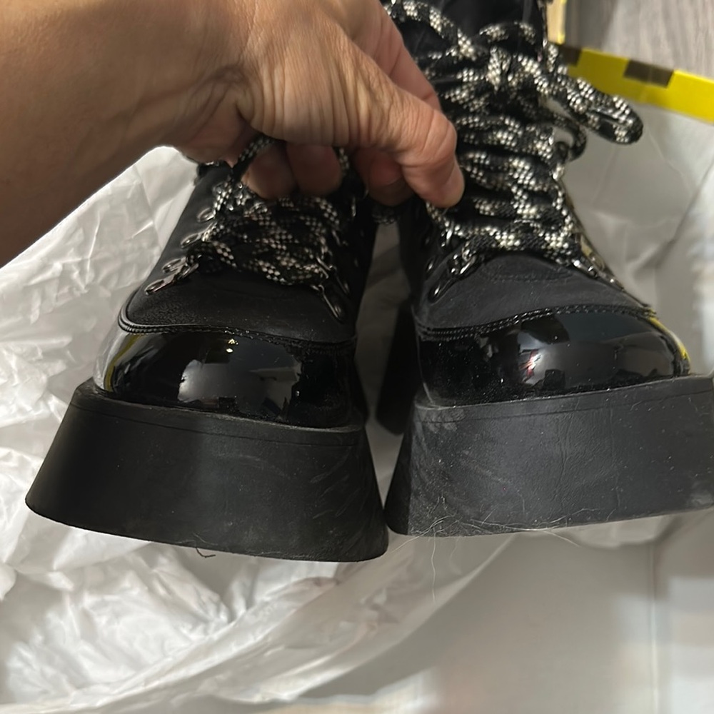 Circus by Sam Edelman Black Platform Hiking Boots 6 - Picture 8 of 16